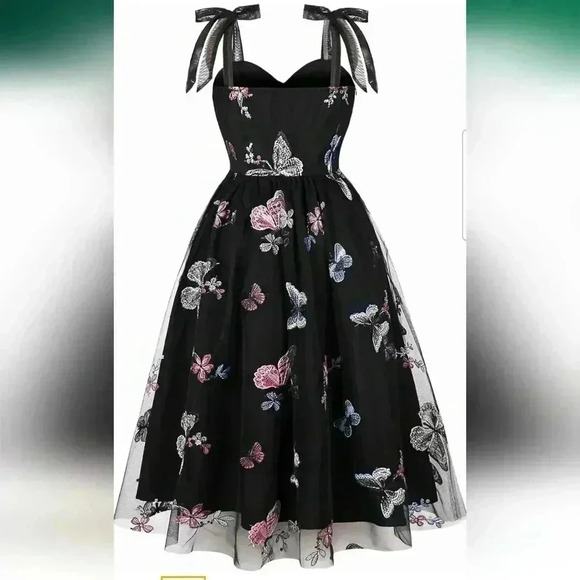 NWT Butterfly Embroidered Floral Tulle Dress Size Medium - Picture 2 of 13